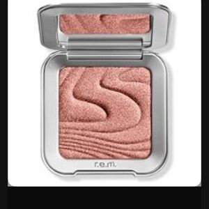REM BEAUTY Interstellar Highlighter Topper 8g Miss Urnanus Frosted Pink 8g